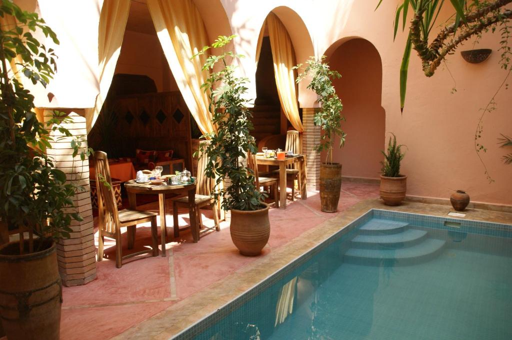 hotel riad azenzer marrakesh
